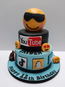 Social Media cake